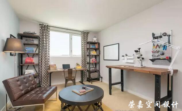 書房這么美，還能專心地看書嗎？