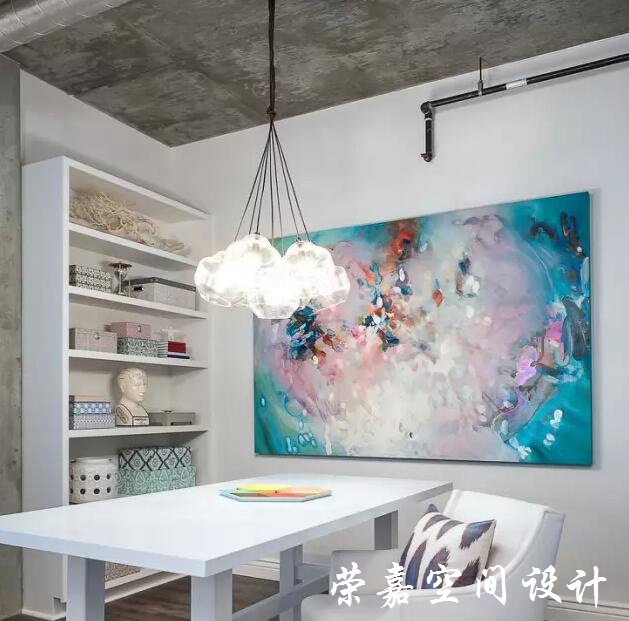 書房這么美，還能專心地看書嗎？