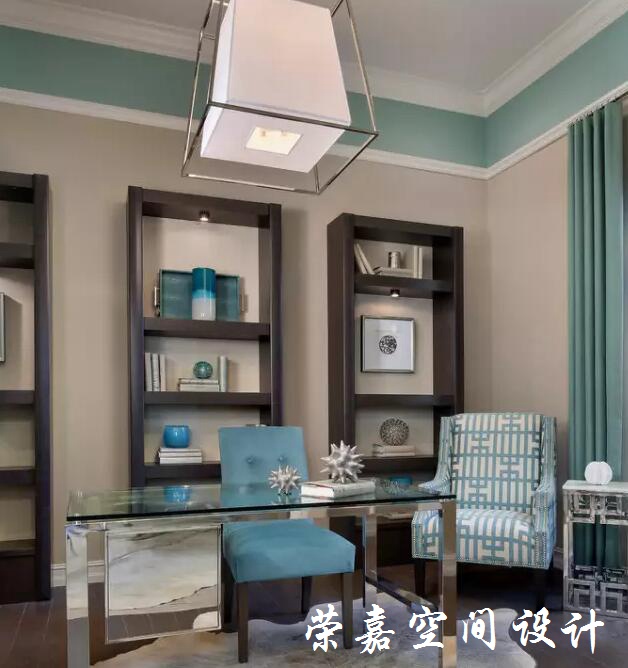 書房這么美，還能專心地看書嗎？