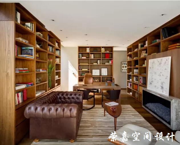 書房這么美，還能專心地看書嗎？