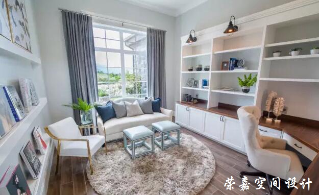 書房這么美，還能專心地看書嗎？