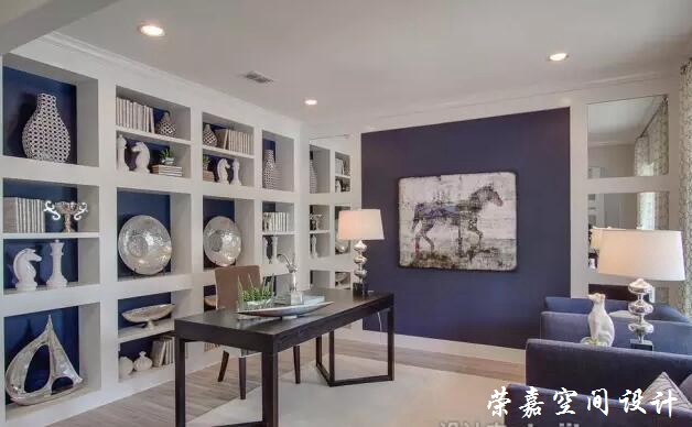 書房這么美，還能專心地看書嗎？