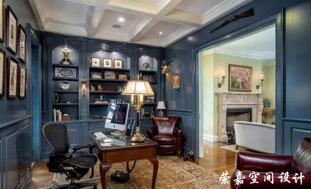 書房這么美，還能專心地看書嗎？